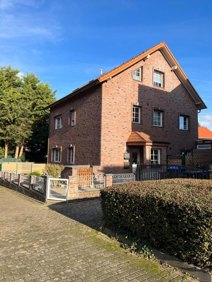 Apartment Nahe Naturschutzgebiet „Wurmtal“ Вюрзелен Экстерьер фото